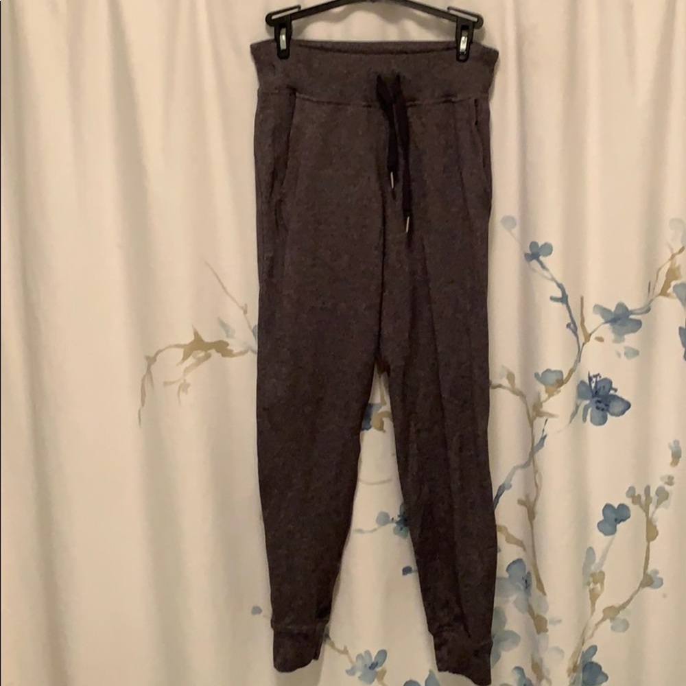 Ready to Rulu heather gray joggers size 4